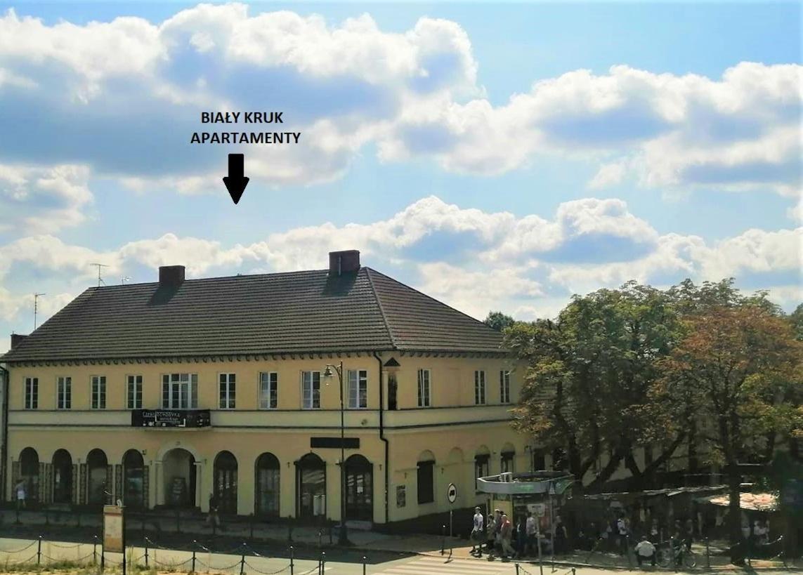 Bialy Kruk Apartamenty Vis-A-Vis Jasnej Gory Czestochowa Exterior photo